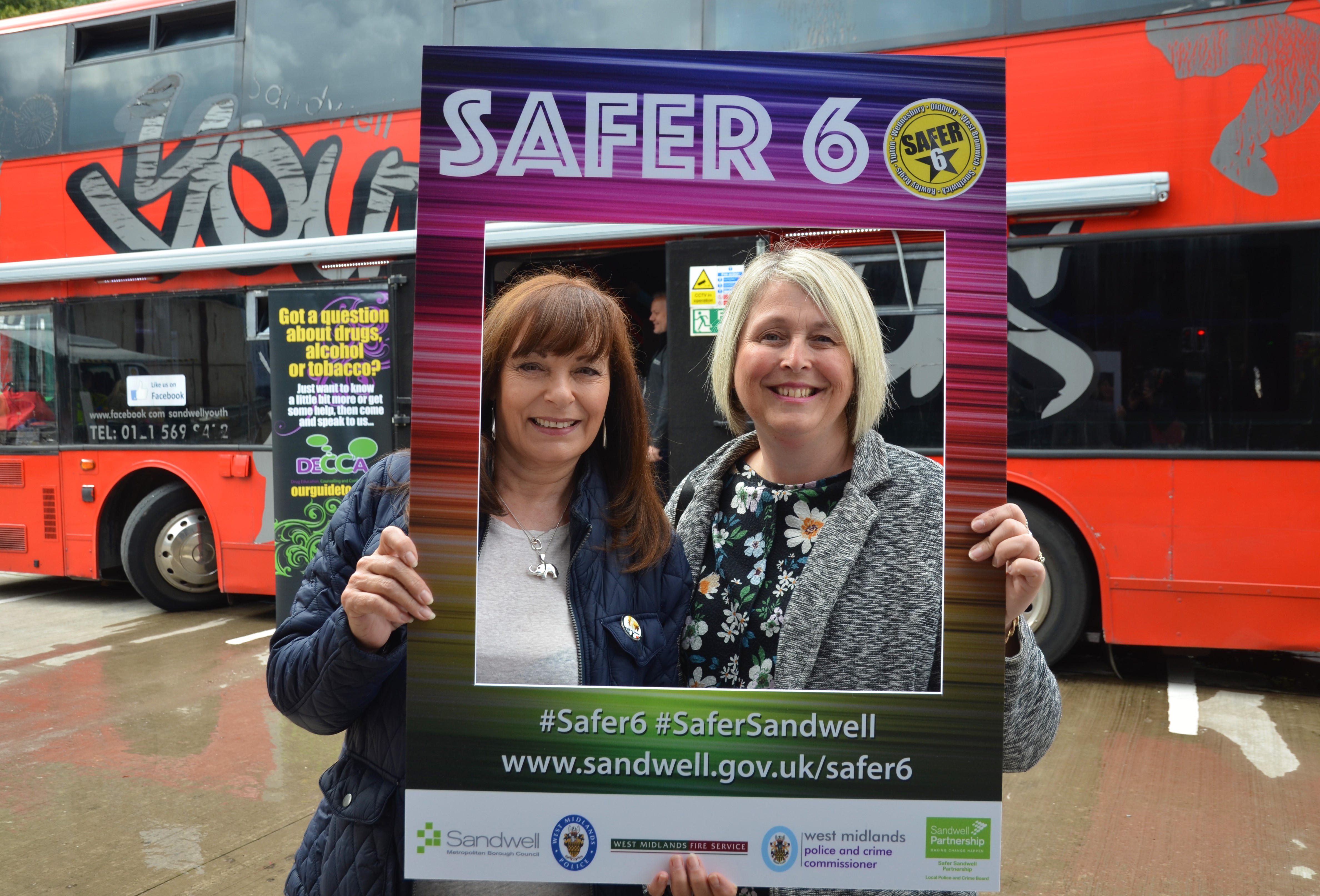 Safer 6 advice roadshow in Oldbury Image